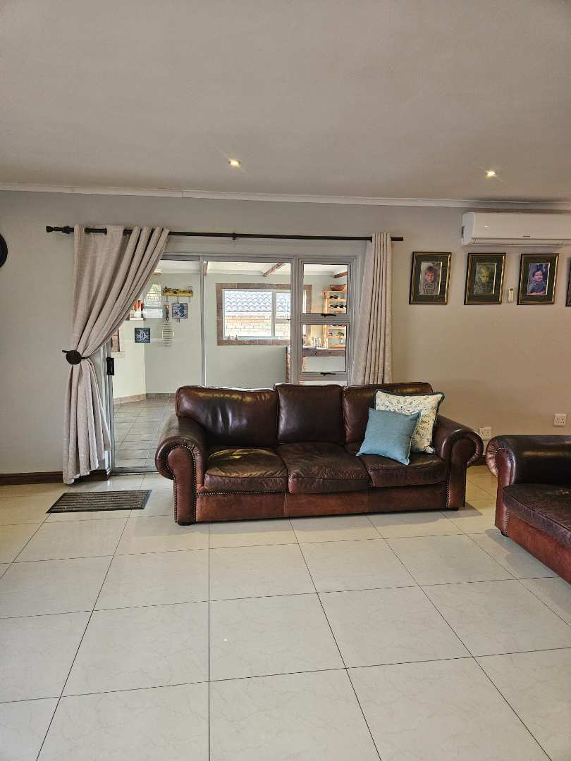4 Bedroom Property for Sale in Kamma Heights Eastern Cape